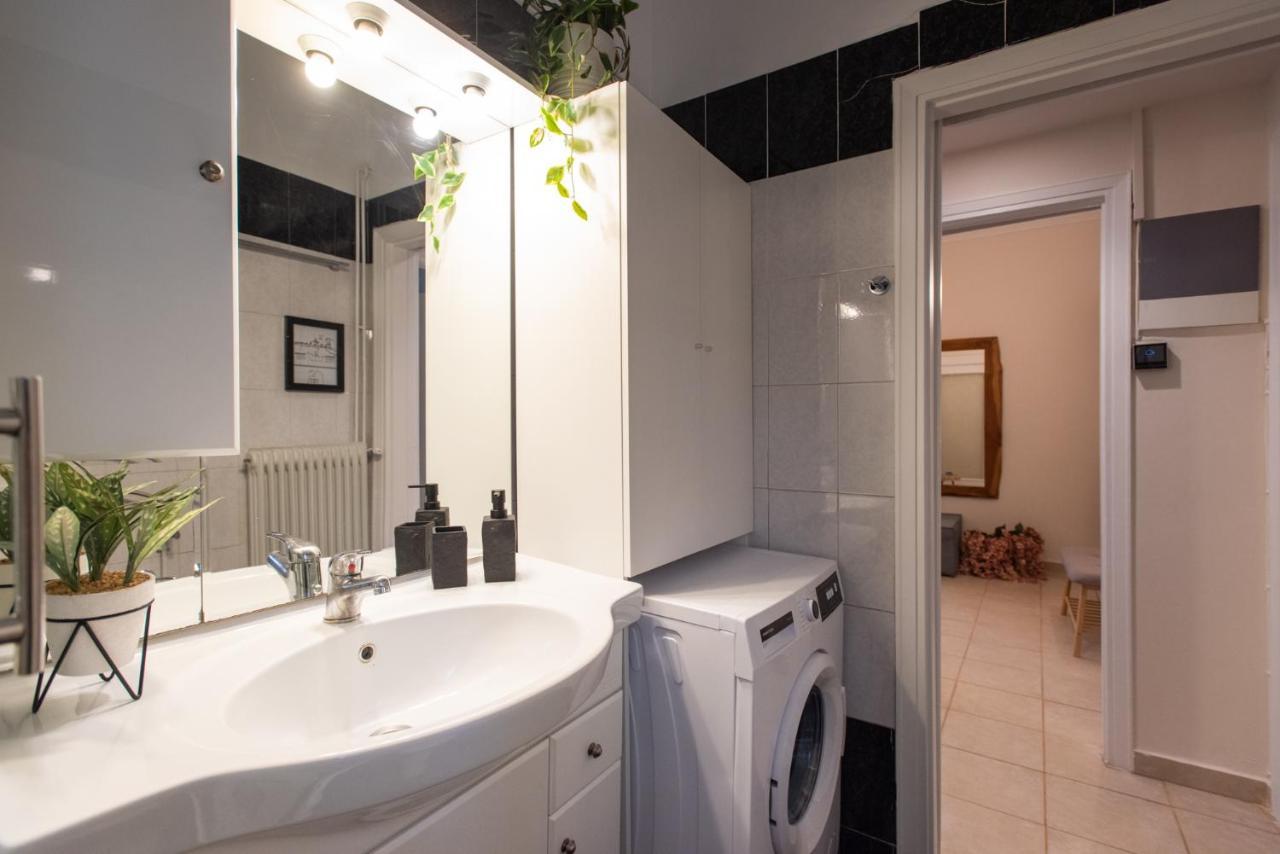Blue Ark Wanderlust Apartment Athens Ngoại thất bức ảnh