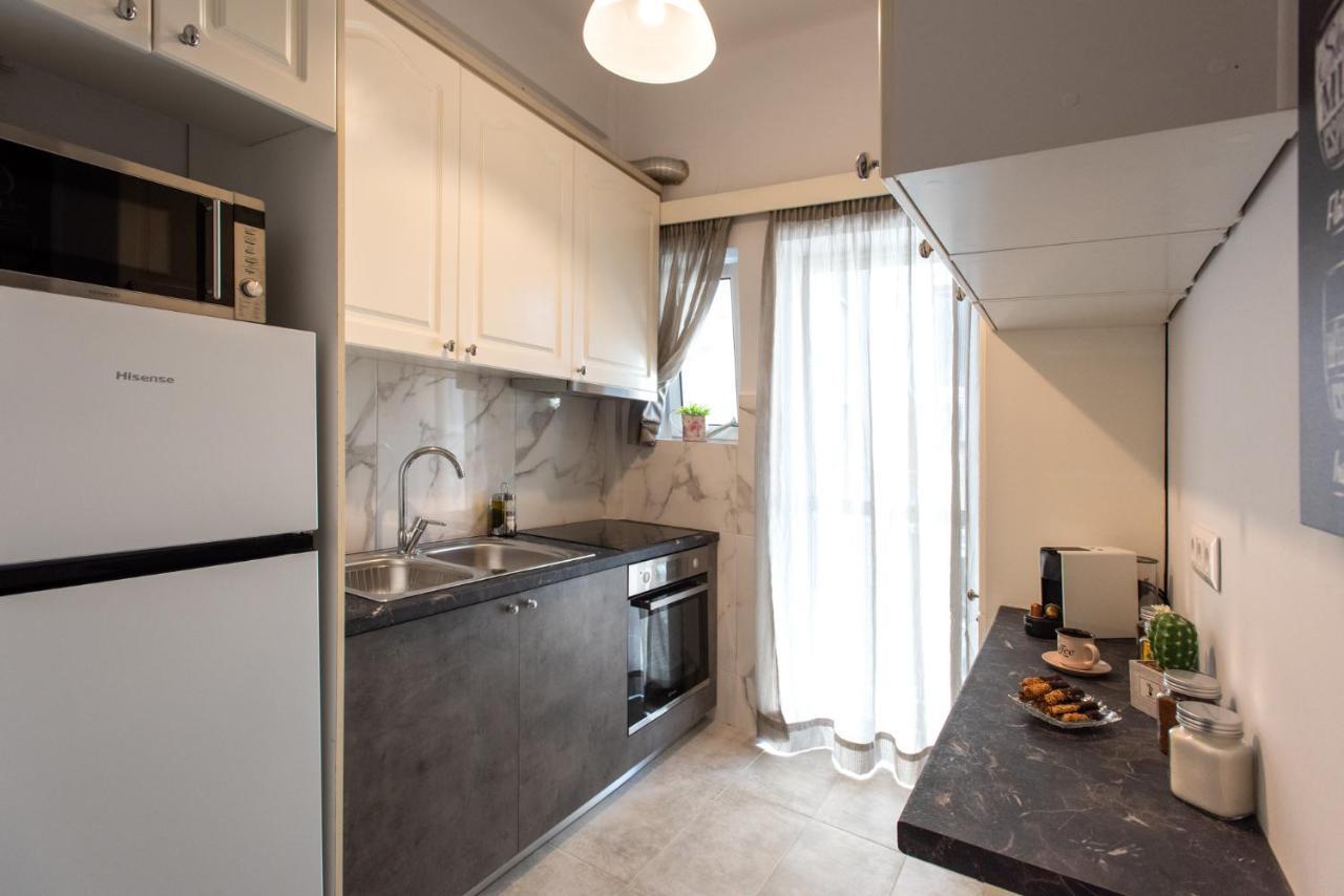 Blue Ark Wanderlust Apartment Athens Ngoại thất bức ảnh